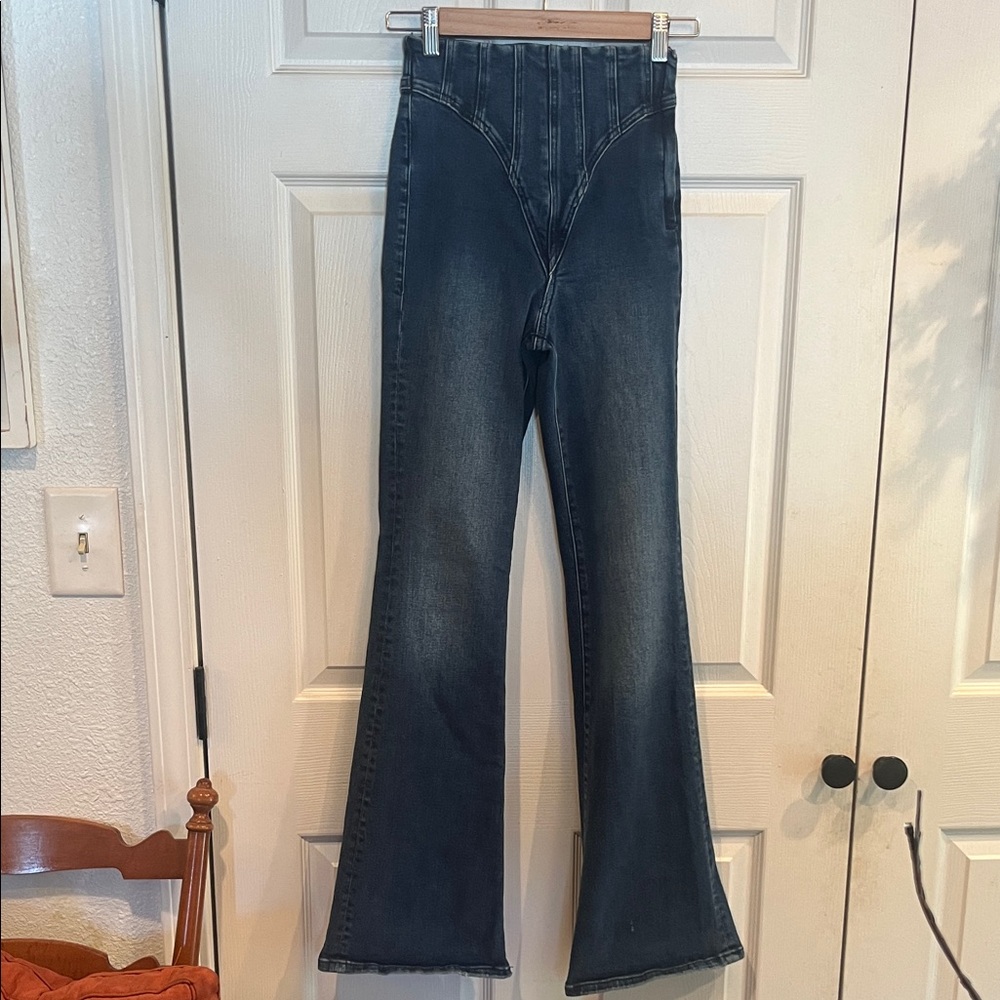 Good American Midnight Flare Jeans